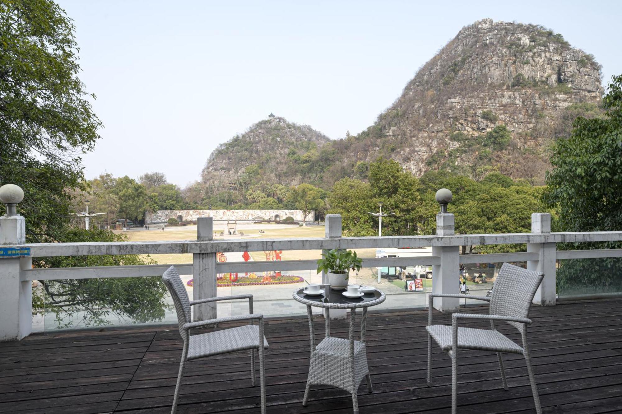 Guilin Crystal Crescent Moon Hotel Εξωτερικό φωτογραφία